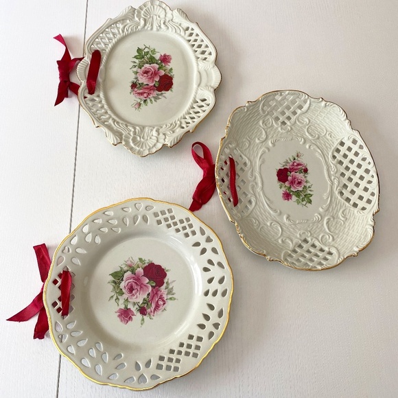 Formalities by Baum Brothers Vintage Victorian Rose Collection Set Of 3 Plates - Picture 1 of 10